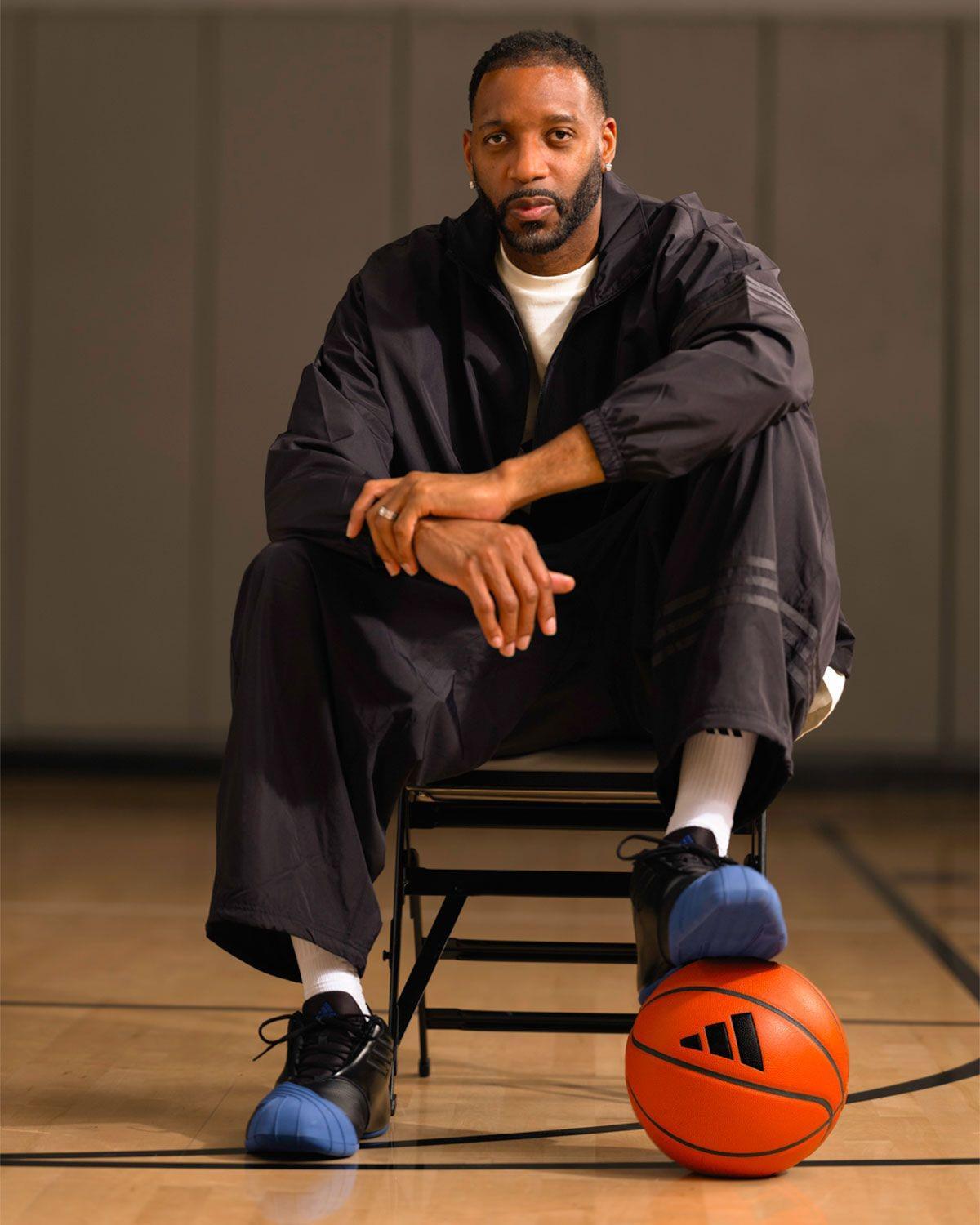 Shams：麦迪时隔多年重签阿迪达斯，将推动ABCD青少年篮球训练营复兴